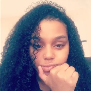 Meet your Posher, Brianne